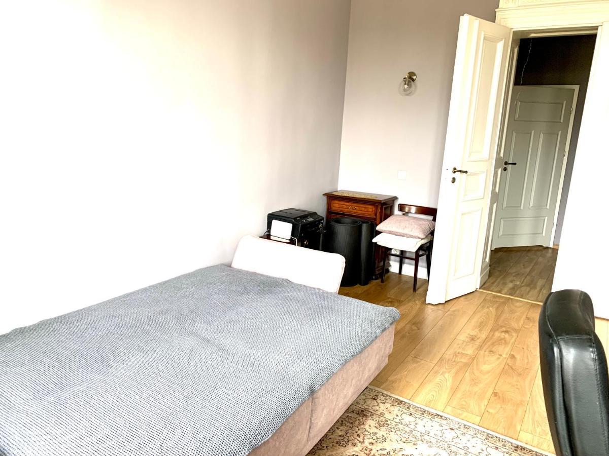1 Bedroom Lux Apartment Center Vincent Вроцлав Экстерьер фото